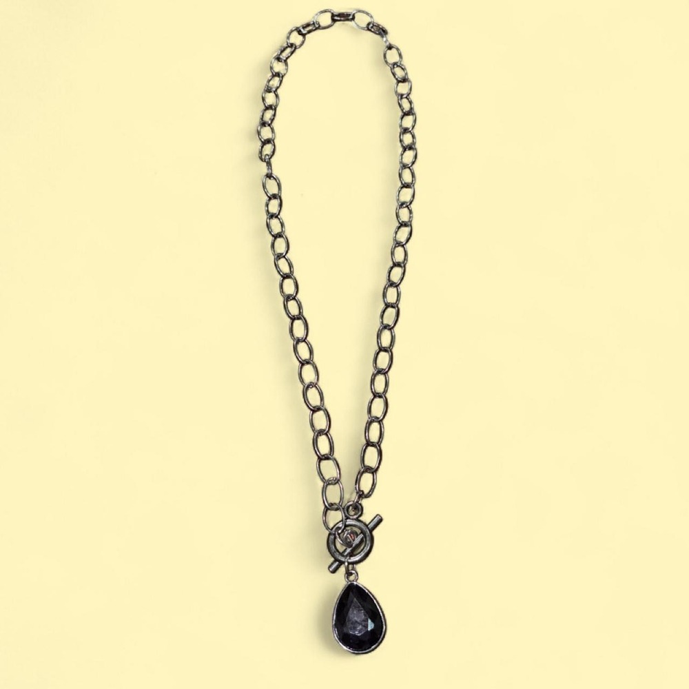 4-Teardrop necklace